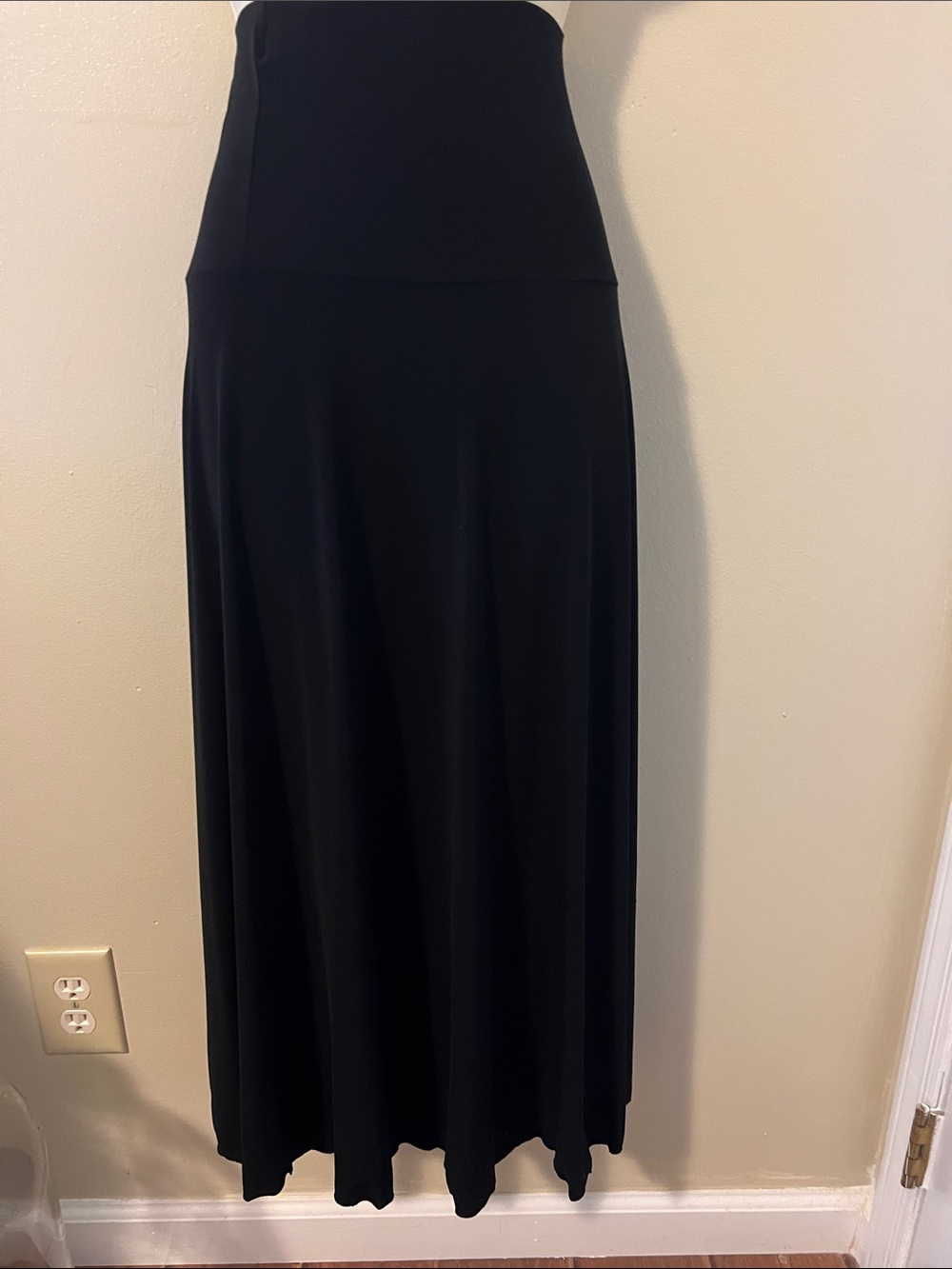 Valentina one size Black Maxi Skirt - Classic Flared Women's Skirt